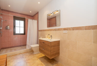 Beautiful, large country villa with beautiful sea views