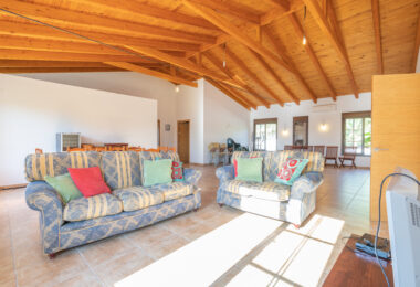 Beautiful, large country villa with beautiful sea views