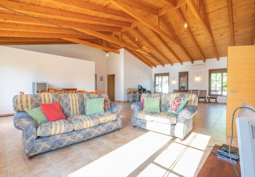 Beautiful, large country villa with beautiful sea views