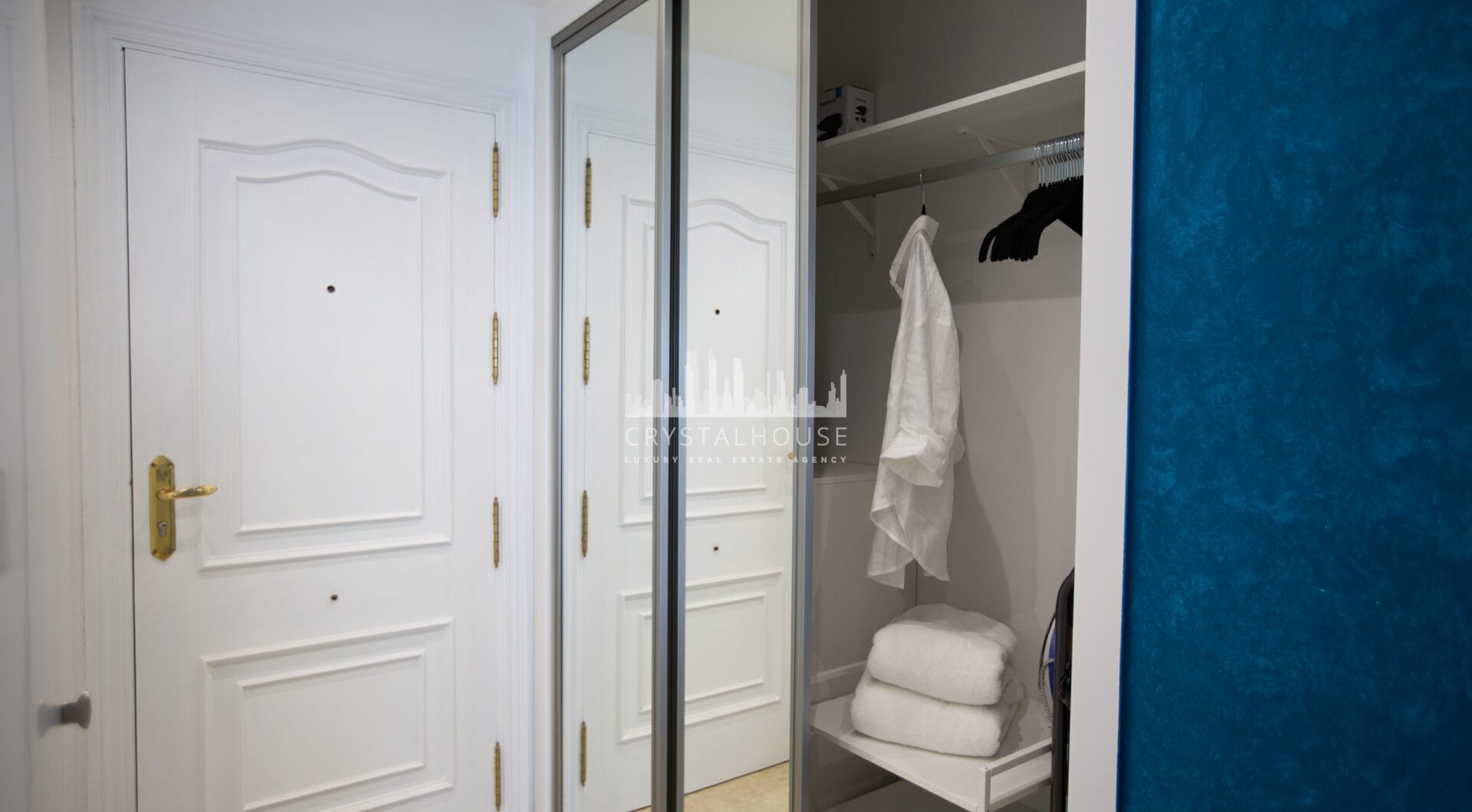 Stunning Renovated Beachfront Studio in Estepona