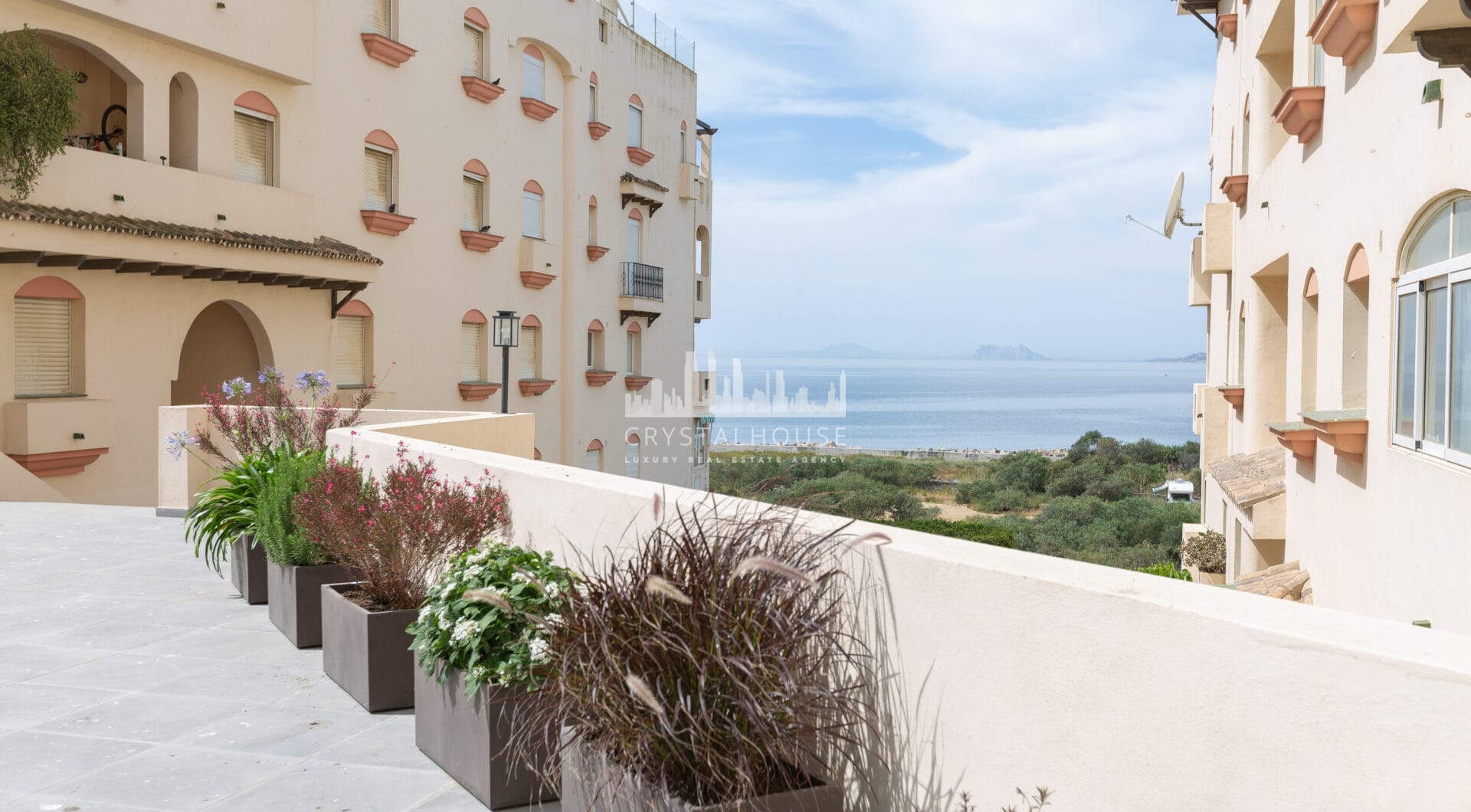 Stunning Renovated Beachfront Studio in Estepona