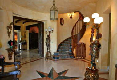 Magnificent mansion in the New Golden Mile