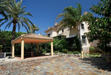 Magnificent mansion in the New Golden Mile
