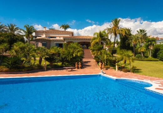 Magnificent mansion in the New Golden Mile