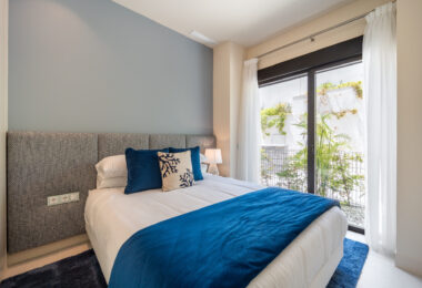 EXCLUSIVE BEACHSIDE TOWNHOUSE WITH PRIVATE POOL AND PANORAMIC SEA VIEWS