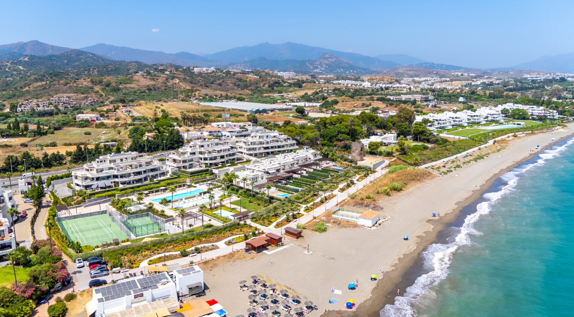 EXCLUSIVE BEACHSIDE TOWNHOUSE WITH PRIVATE POOL AND PANORAMIC SEA VIEWS