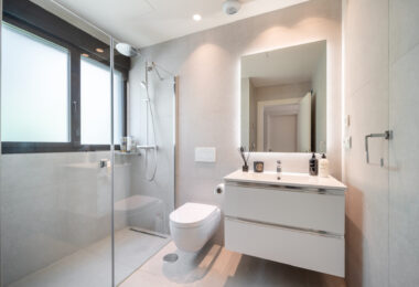 EXCLUSIVE BEACHSIDE TOWNHOUSE WITH PRIVATE POOL AND PANORAMIC SEA VIEWS