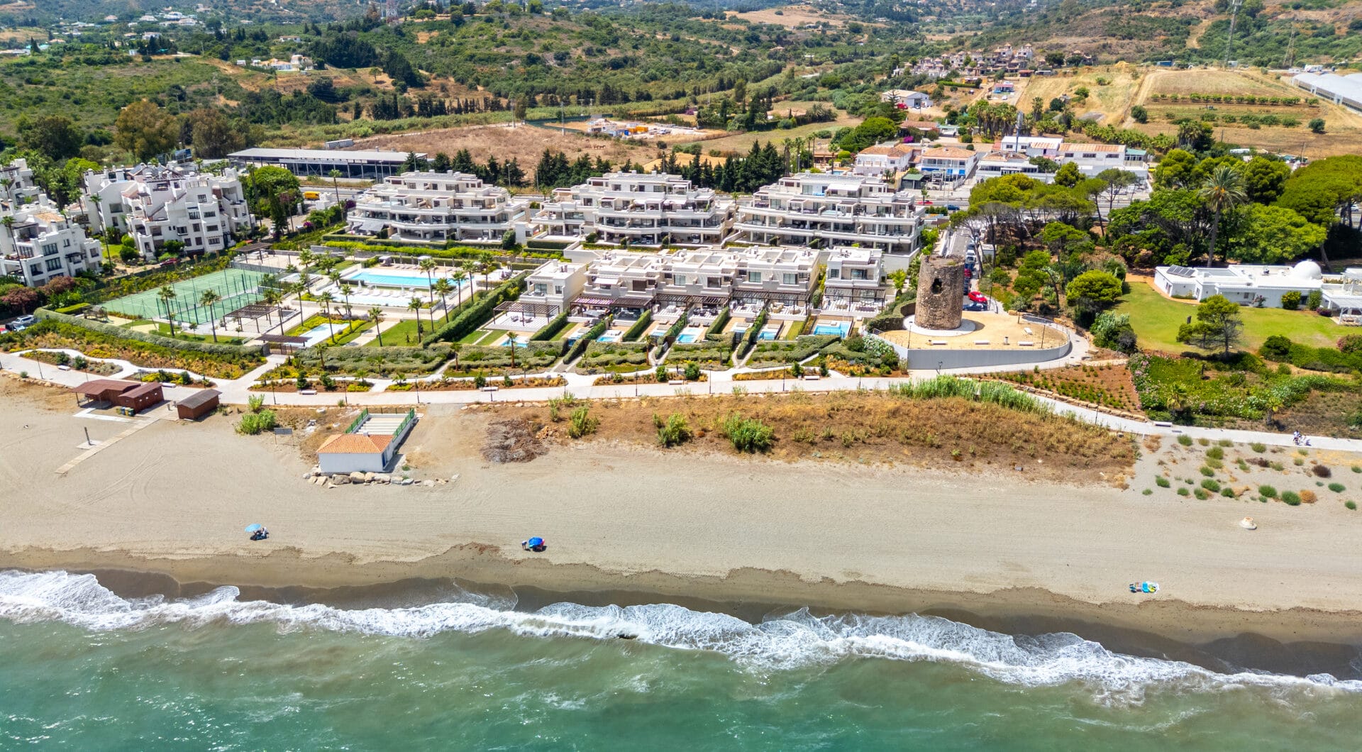 EXCLUSIVE BEACHSIDE TOWNHOUSE WITH PRIVATE POOL AND PANORAMIC SEA VIEWS