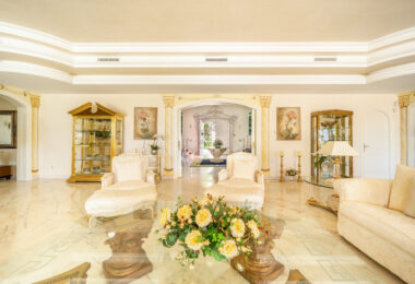SPECTACULAR PRIVATE ESTATE WITH PANORAMIC VIEWS AND DEVELOPMENT POTENTIAL IN CASCADA DE CAMOJÁN