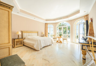 SPECTACULAR PRIVATE ESTATE WITH PANORAMIC VIEWS AND DEVELOPMENT POTENTIAL IN CASCADA DE CAMOJÁN