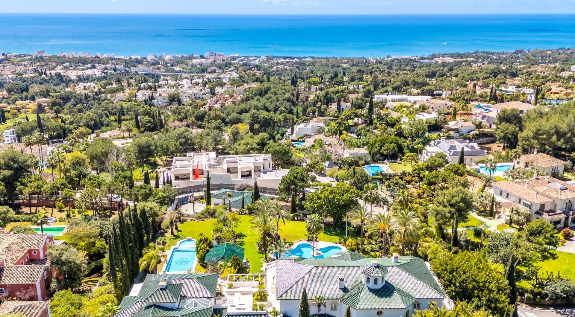 SPECTACULAR PRIVATE ESTATE WITH PANORAMIC VIEWS AND DEVELOPMENT POTENTIAL IN CASCADA DE CAMOJÁN