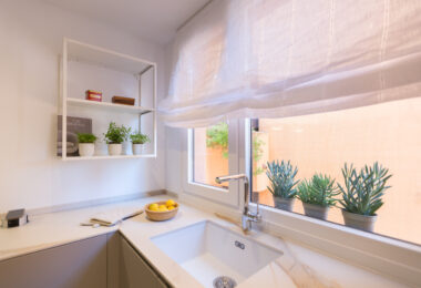 Fully Renovated 2-Bedroom Apartment Just 150m from the Beach – With Access to 4-Star Hotel Facilities