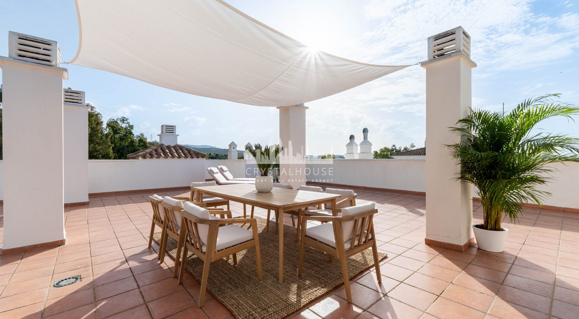 This penthouse represents the best of Marbella living, combining luxury, comfort, and a prime location in one of the most sought-after areas of the Costa del Sol.