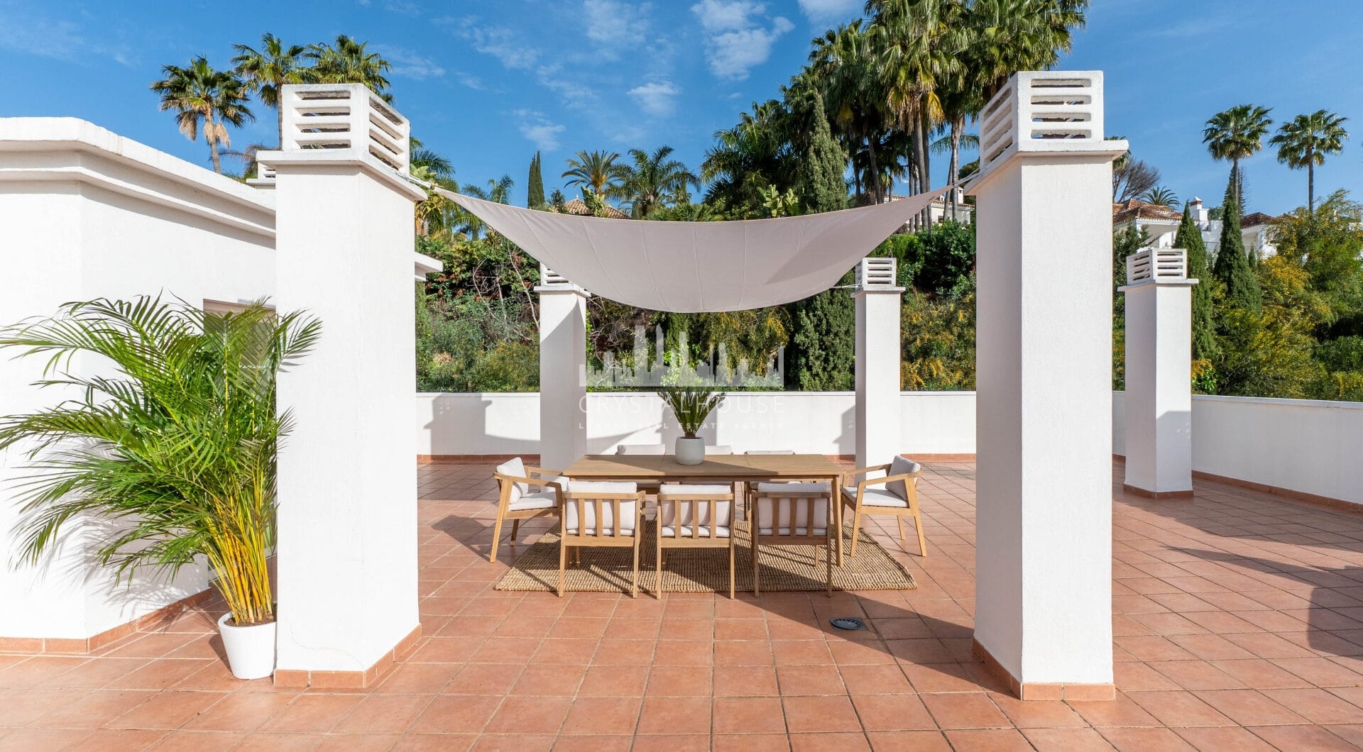 This penthouse represents the best of Marbella living, combining luxury, comfort, and a prime location in one of the most sought-after areas of the Costa del Sol.