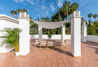 This penthouse represents the best of Marbella living, combining luxury, comfort, and a prime location in one of the most sought-after areas of the Costa del Sol.