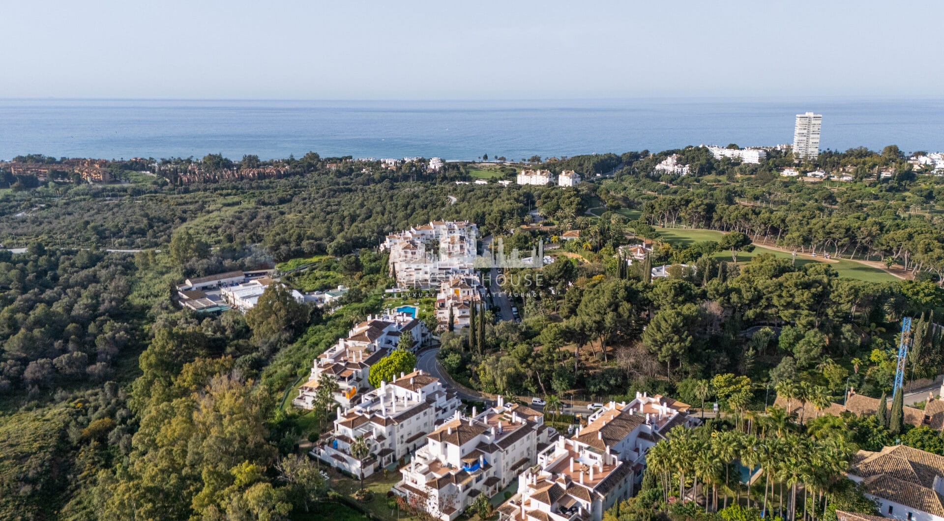 This penthouse represents the best of Marbella living, combining luxury, comfort, and a prime location in one of the most sought-after areas of the Costa del Sol.