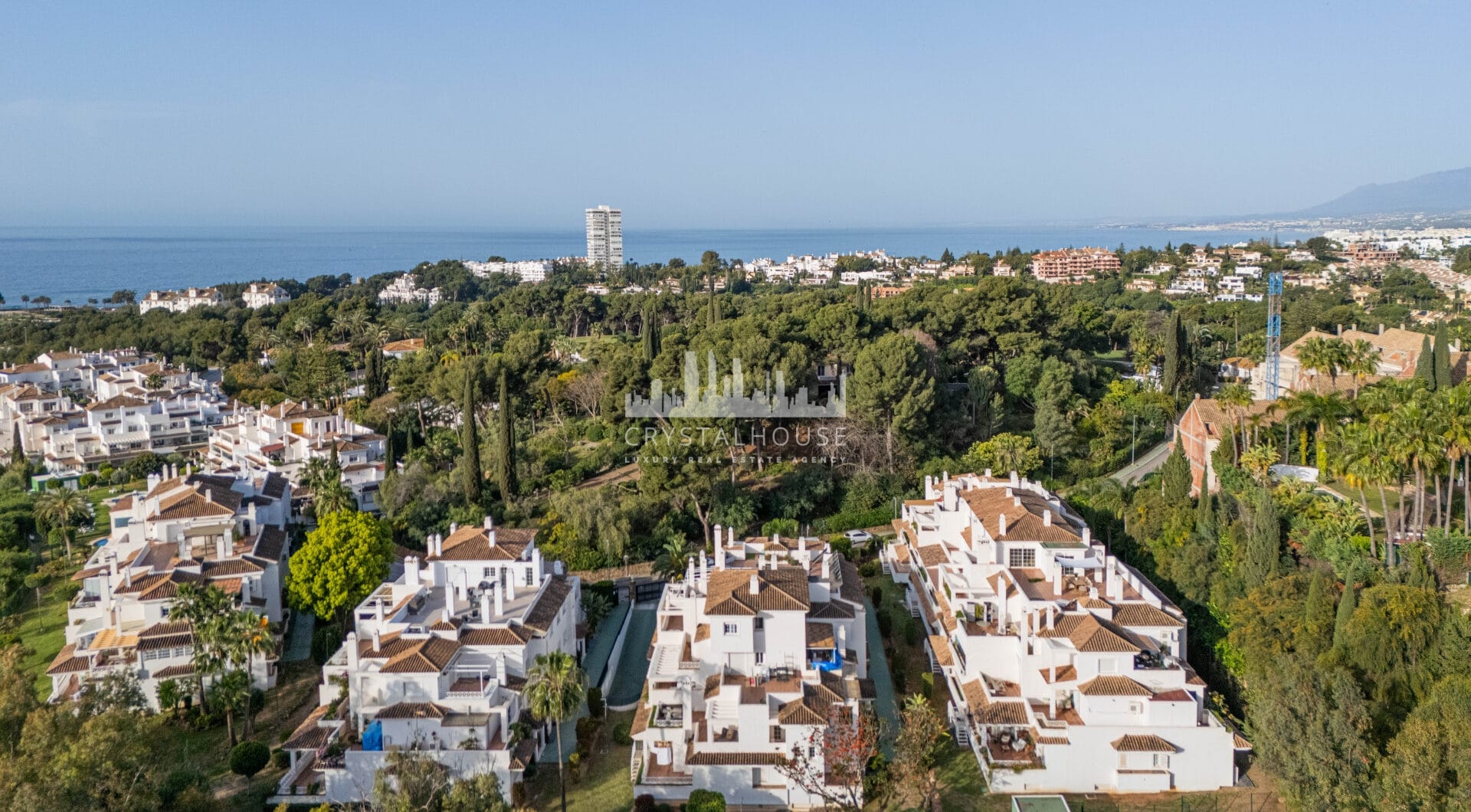 This penthouse represents the best of Marbella living, combining luxury, comfort, and a prime location in one of the most sought-after areas of the Costa del Sol.
