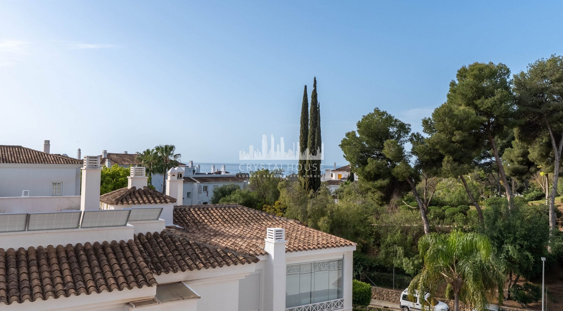This penthouse represents the best of Marbella living, combining luxury, comfort, and a prime location in one of the most sought-after areas of the Costa del Sol.