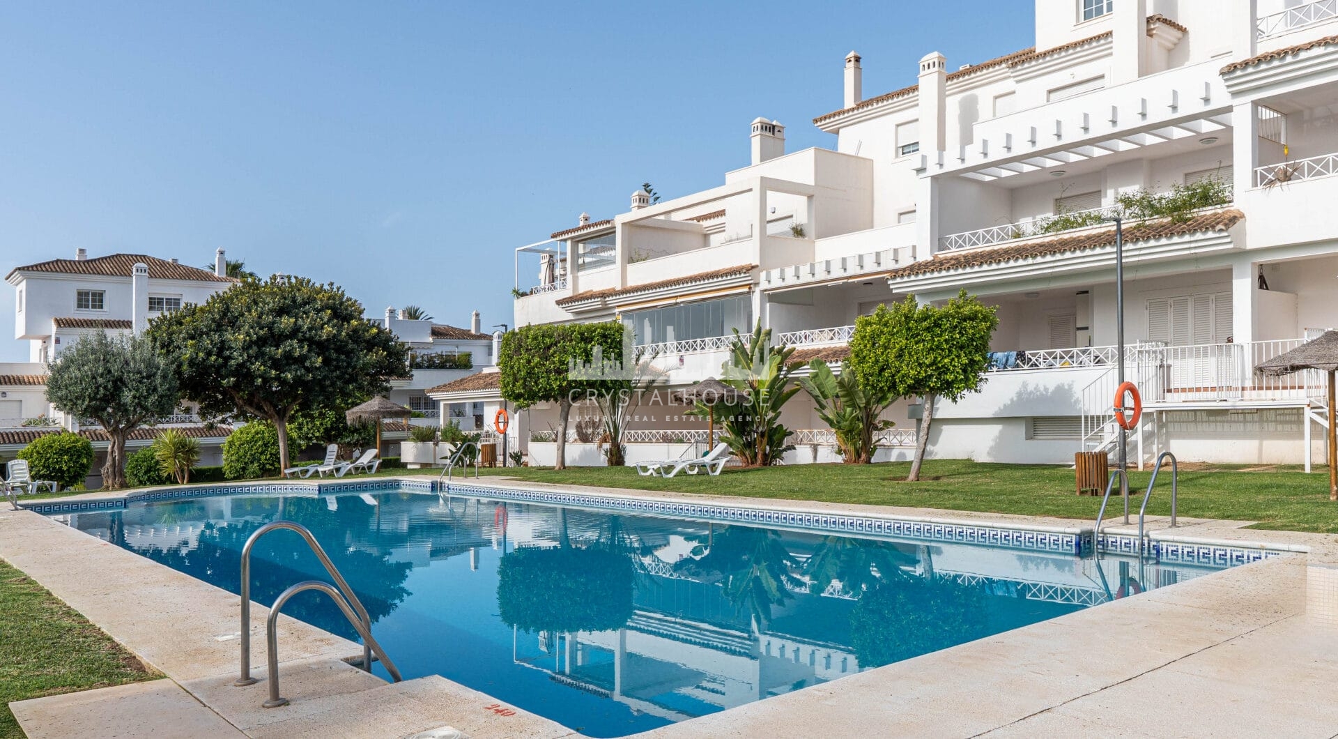 This penthouse represents the best of Marbella living, combining luxury, comfort, and a prime location in one of the most sought-after areas of the Costa del Sol.