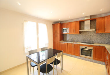 BEAUTIFULL AND PRIVATE SEMIDETACHED   OPEN VIEWS TO THE SEA