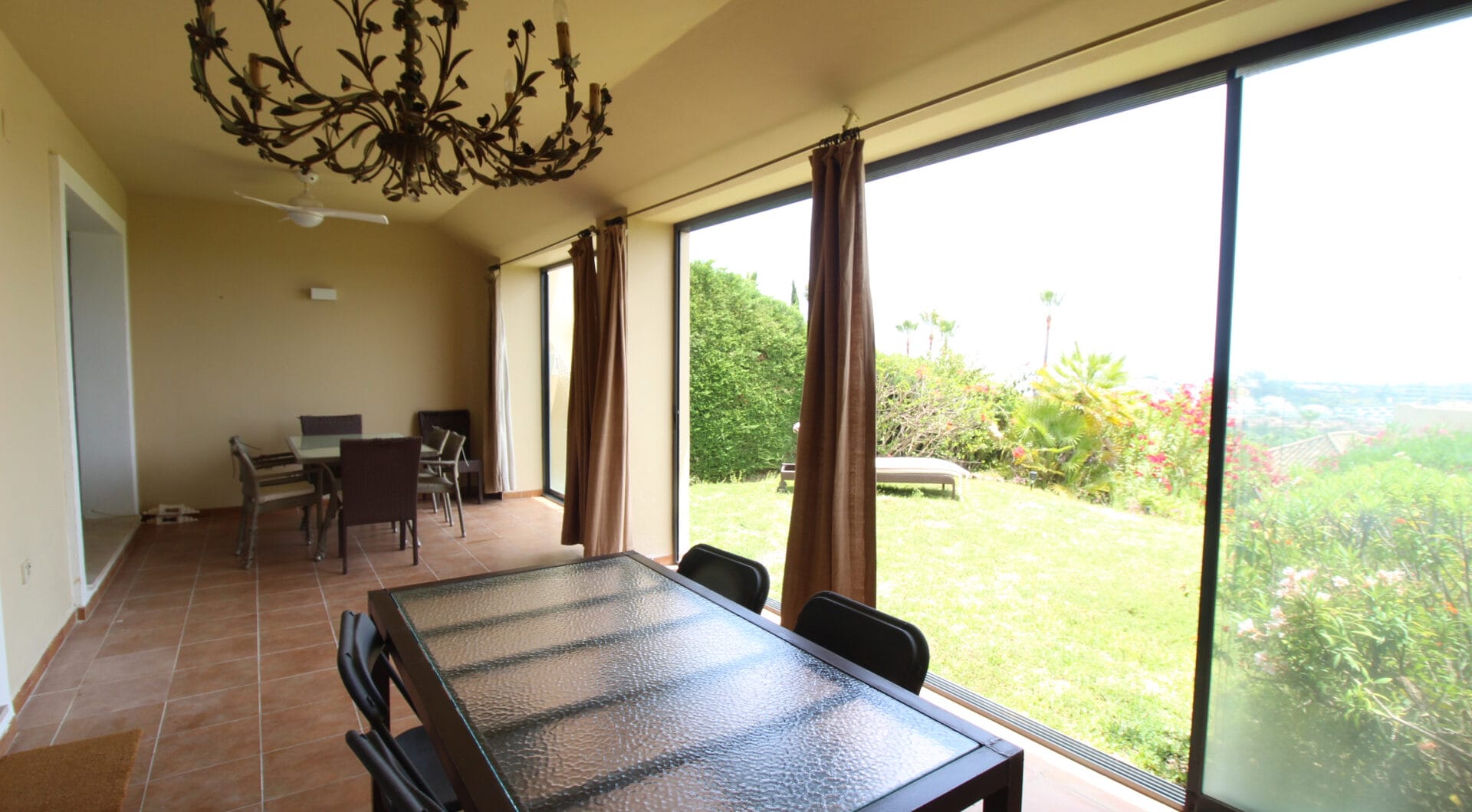 BEAUTIFULL AND PRIVATE SEMIDETACHED   OPEN VIEWS TO THE SEA
