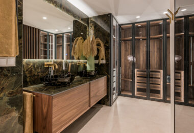 Elegant Beachfront Apartment in Los Monteros Palm Beach – Marbella