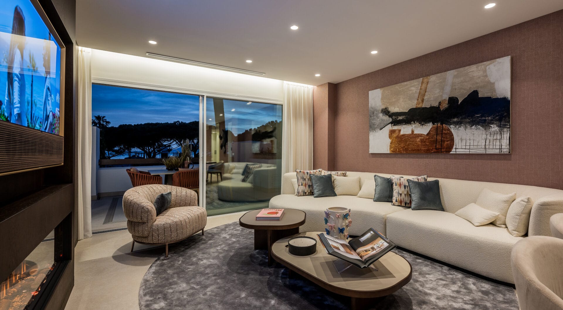 Frontline Beach Apartment with Sea &amp; Golf Views – Los Monteros Palm Beach