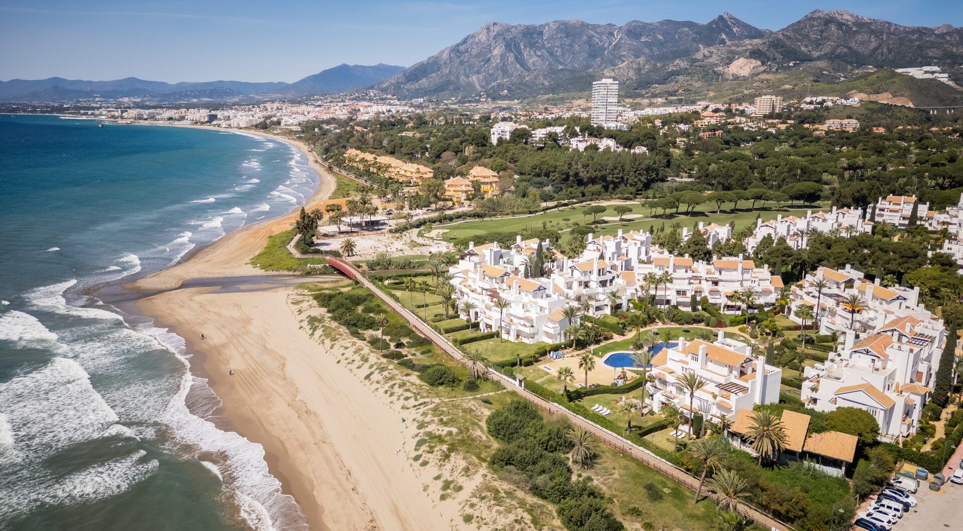 Frontline Beach Apartment with Sea &amp; Golf Views – Los Monteros Palm Beach