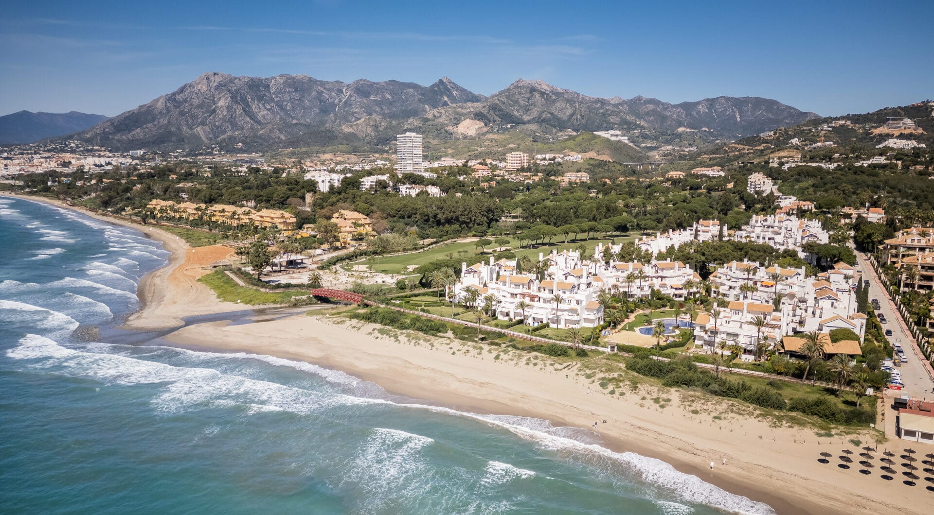Frontline Beach Apartment with Sea &amp; Golf Views – Los Monteros Palm Beach