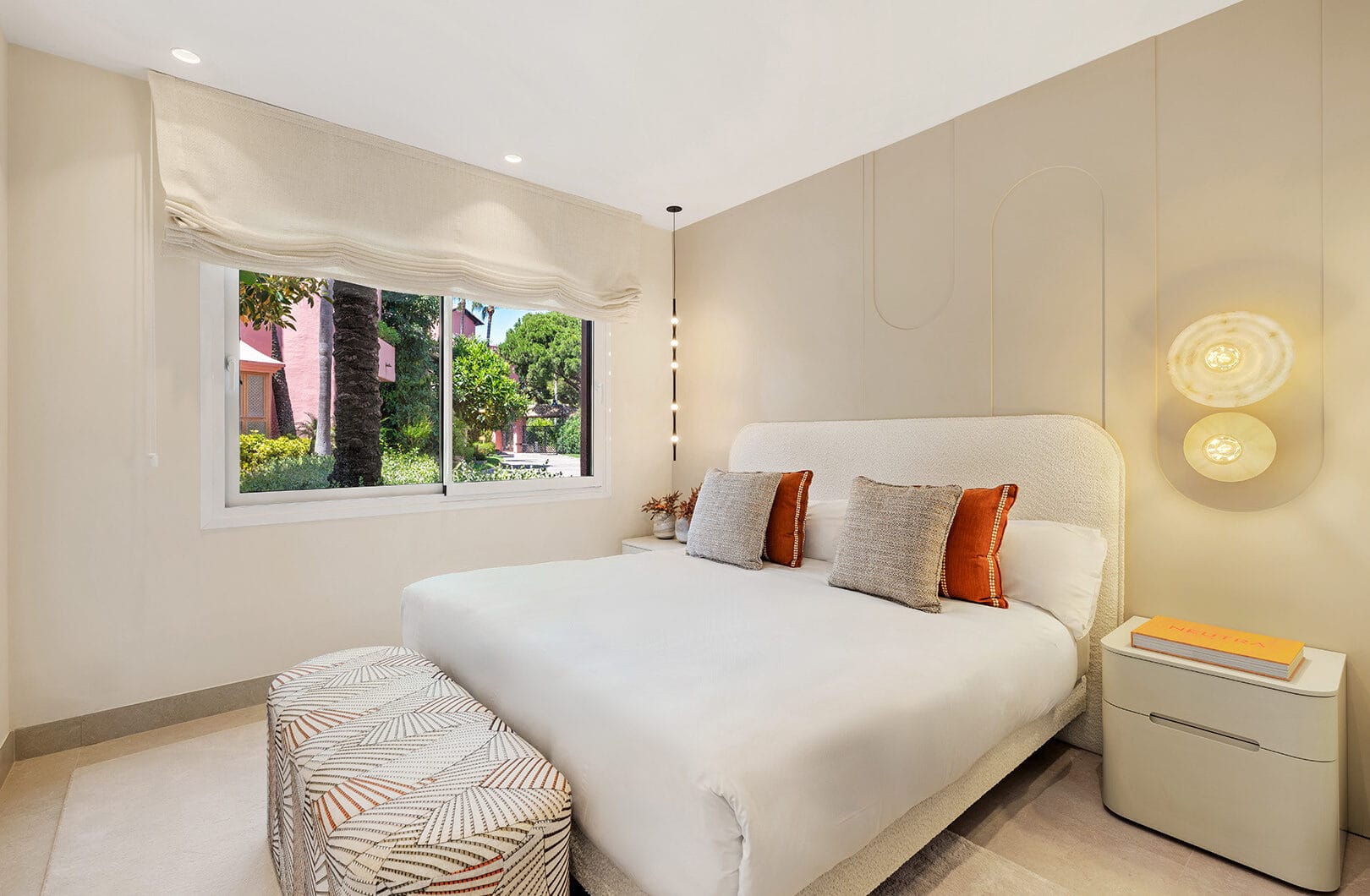 Beachfront Ground-Floor Apartment with Private Terrace in Menara Beach, Estepona