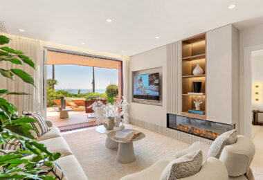 Beachfront Ground-Floor Apartment with Private Terrace in Menara Beach, Estepona