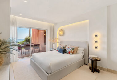 Beachfront Ground-Floor Apartment with Private Terrace in Menara Beach, Estepona