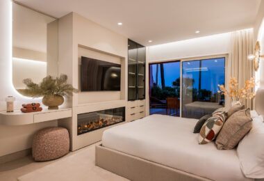 Beachfront Ground-Floor Apartment with Private Terrace in Menara Beach, Estepona