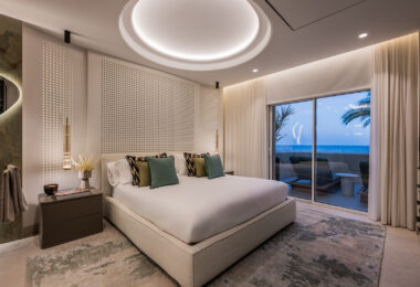 Elegant 3-Bedroom Beachfront Apartment in Rio Real Playa, Marbella