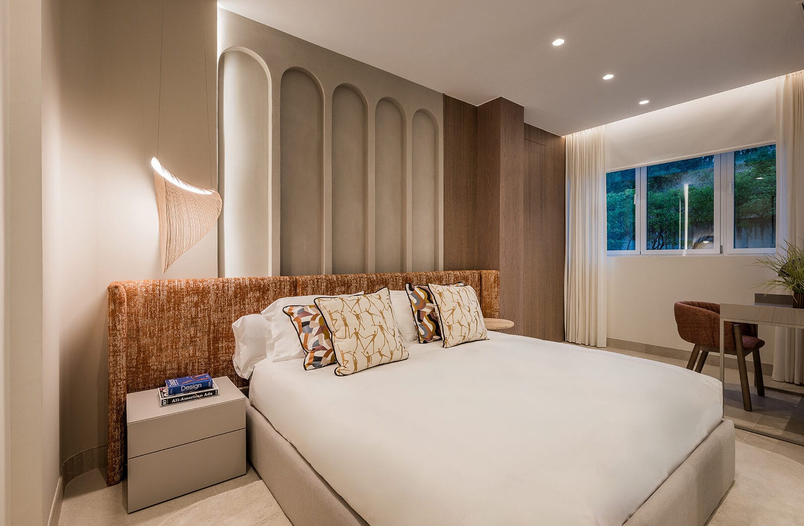 Elegant 3-Bedroom Beachfront Apartment in Rio Real Playa, Marbella
