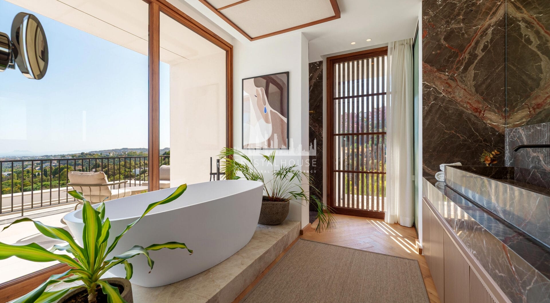 Villa Cina occupies a privileged position within The Hills, La Quinta