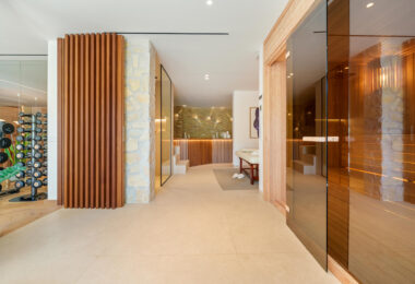 Villa Cina occupies a privileged position within The Hills, La Quinta