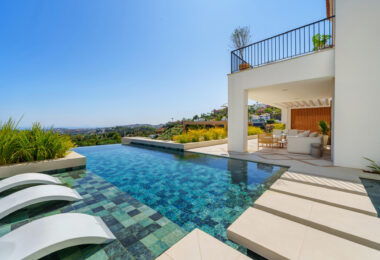 Villa Cina occupies a privileged position within The Hills, La Quinta