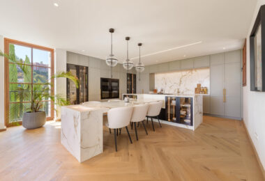 Villa Cina occupies a privileged position within The Hills, La Quinta