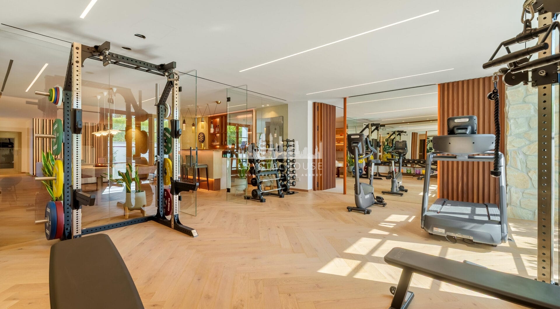 Villa Cina occupies a privileged position within The Hills, La Quinta