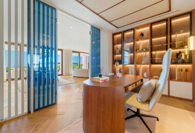 Villa Cina occupies a privileged position within The Hills, La Quinta