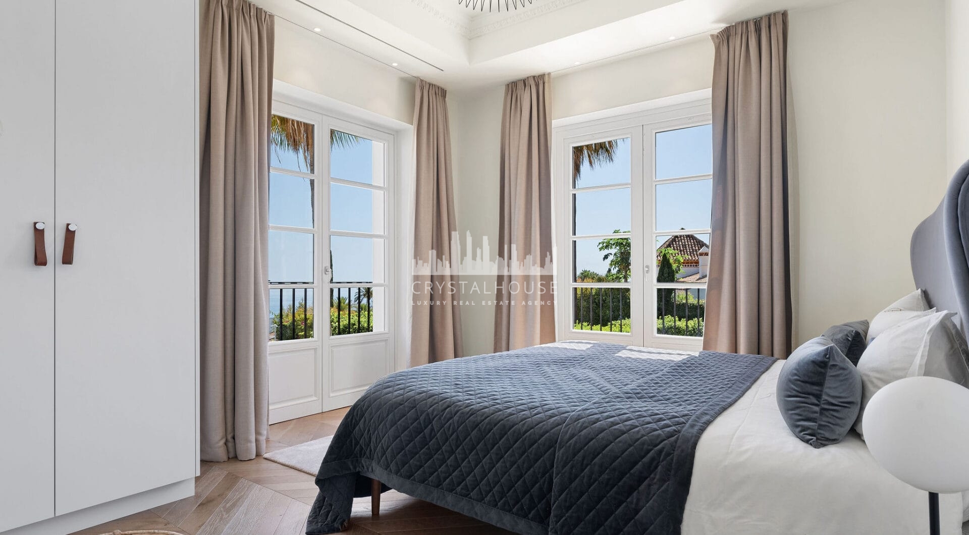 Panoramic Sea &amp; Mountain View Luxury Villa in Sierra Blanca