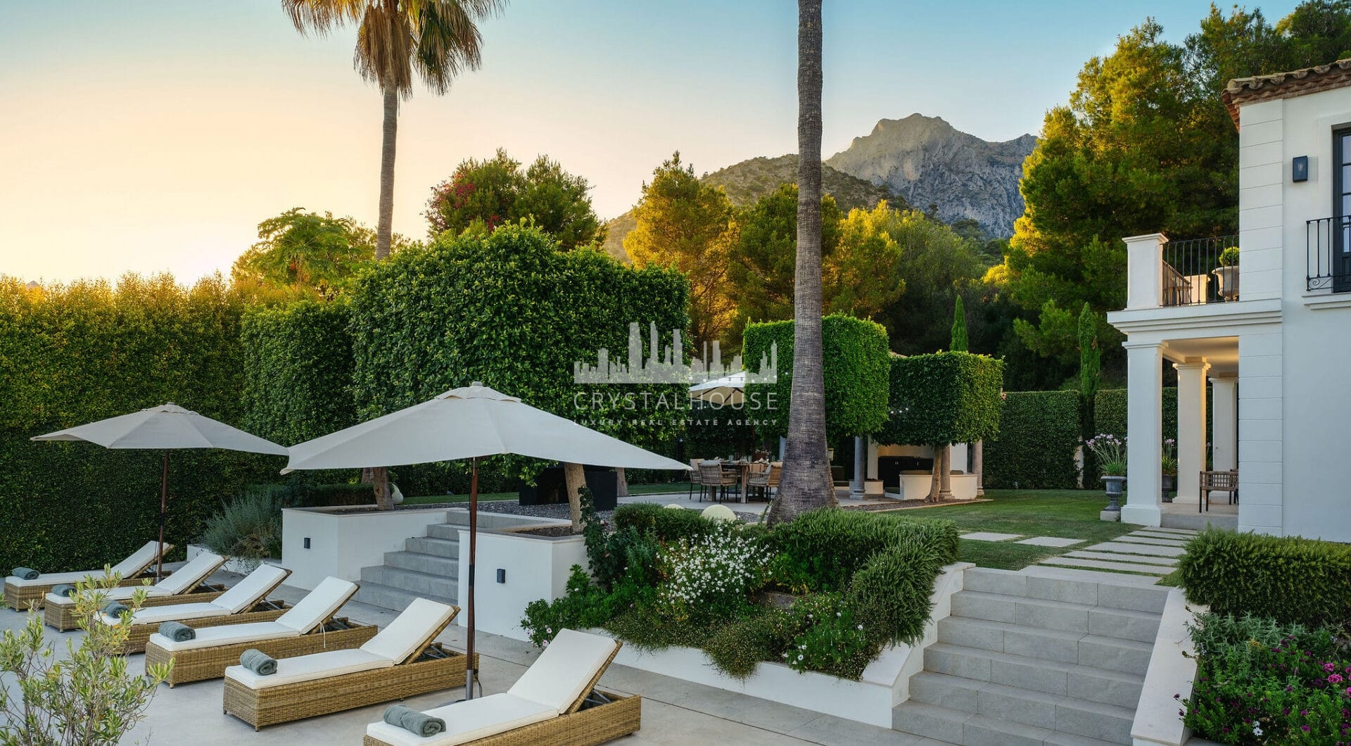 Panoramic Sea &amp; Mountain View Luxury Villa in Sierra Blanca