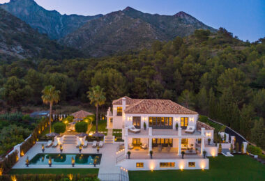 Panoramic Sea &amp; Mountain View Luxury Villa in Sierra Blanca