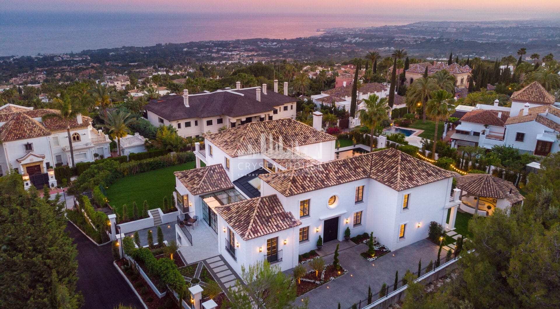 Panoramic Sea &amp; Mountain View Luxury Villa in Sierra Blanca