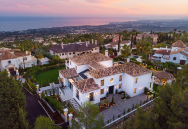 Panoramic Sea &amp; Mountain View Luxury Villa in Sierra Blanca