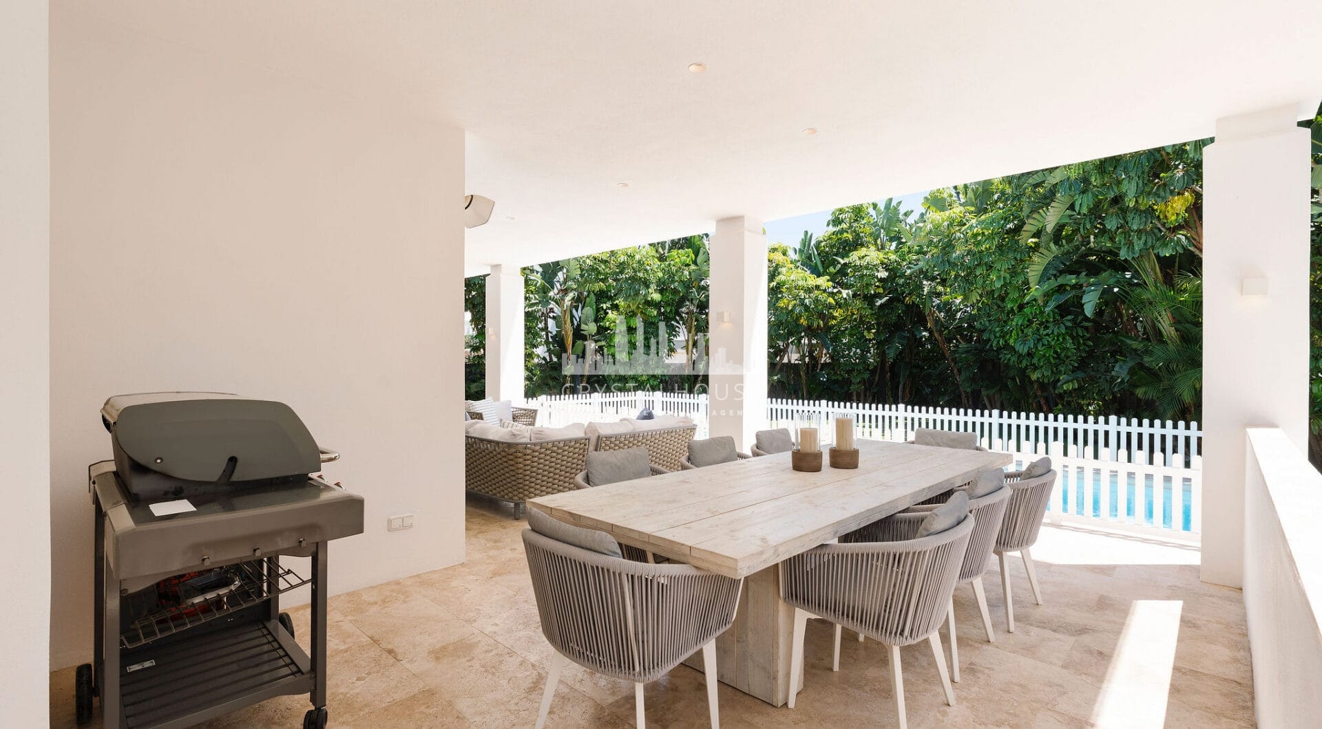 Contemporary Villa Perfect for Families
