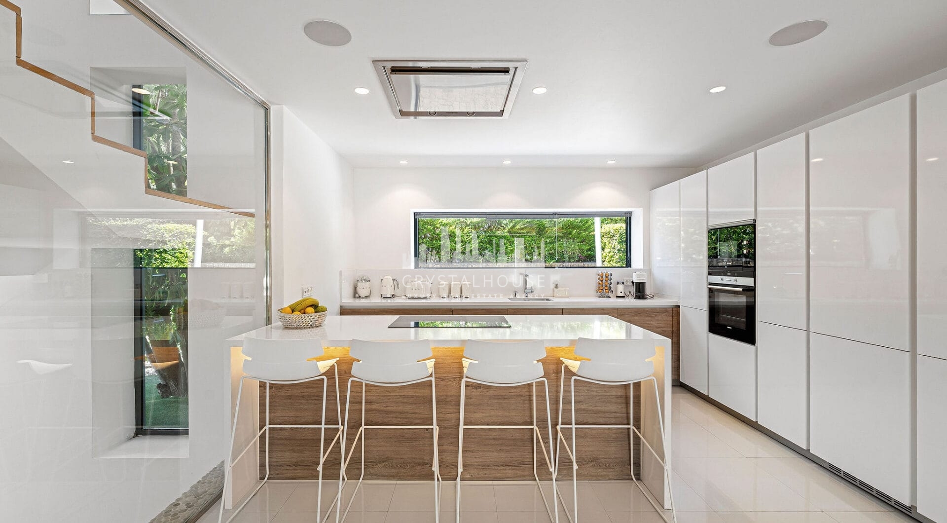 Contemporary Villa Perfect for Families