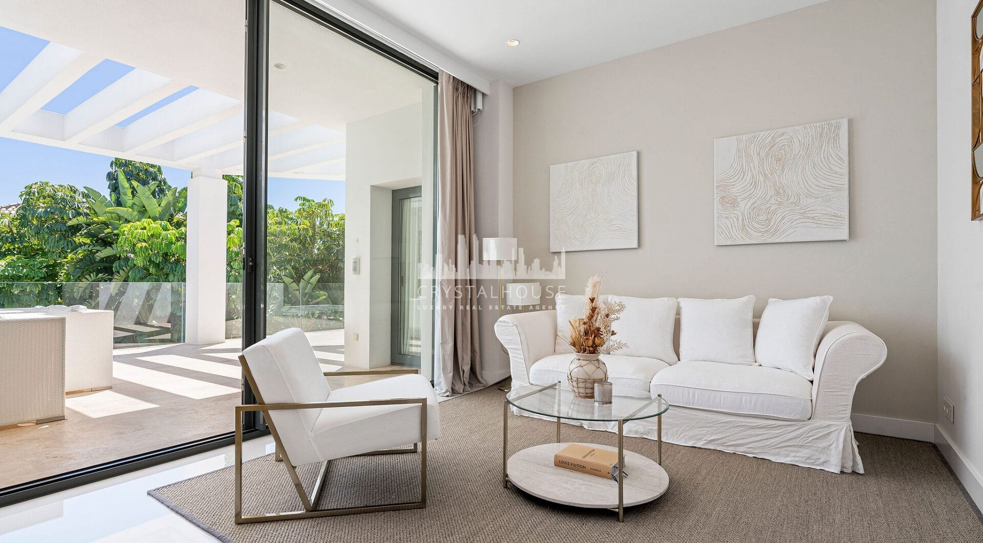 Contemporary Villa Perfect for Families