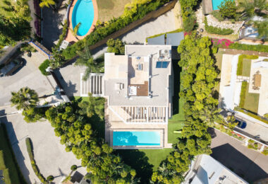 Contemporary Villa Perfect for Families
